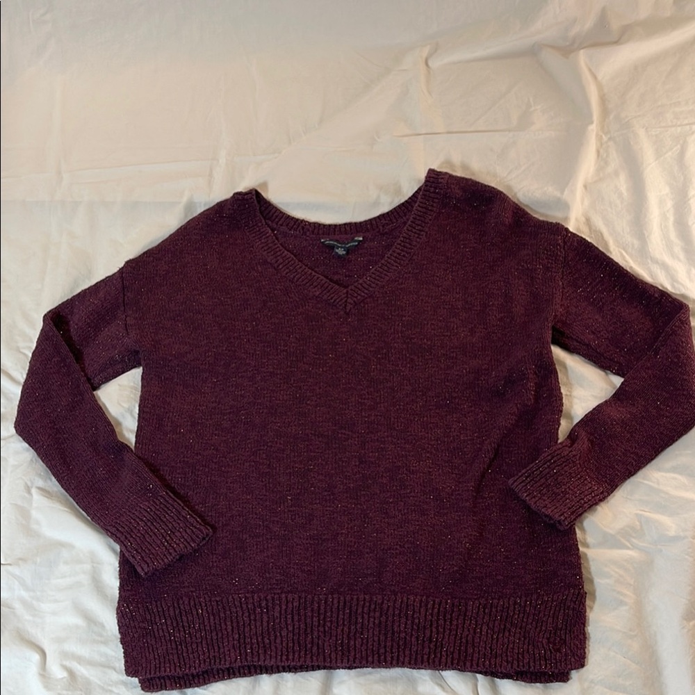 American Eagle Outfitters Rich Burgundy V-Neck Sweater Size Small - Picture 5 of 11